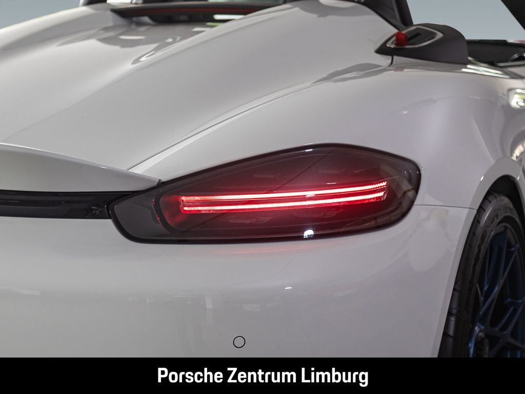 Porsche Boxster 2025
