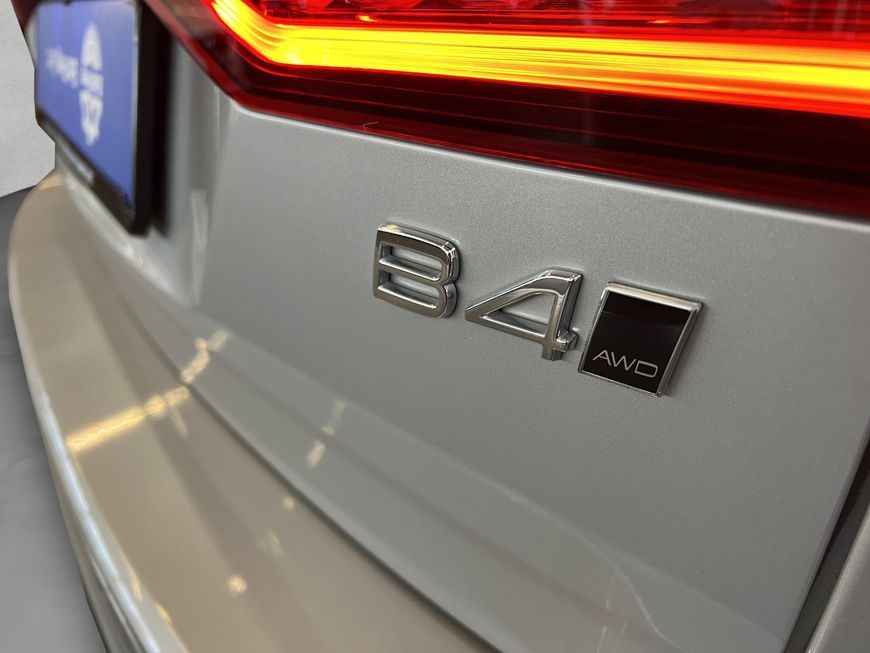 Volvo V60 Cross Country 2024