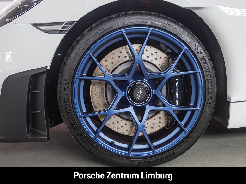 Porsche Boxster 2025