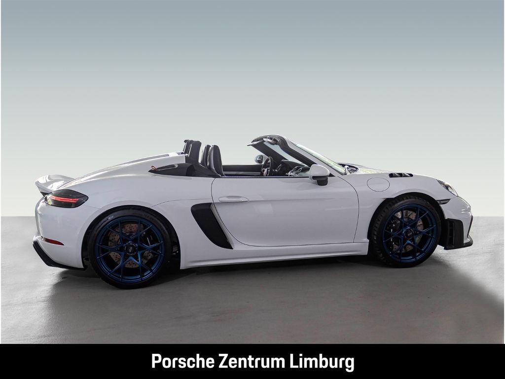 Porsche Boxster 2025