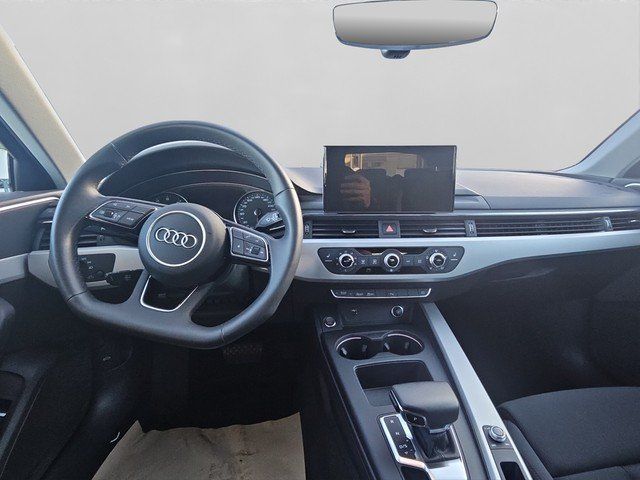 Audi A4 2024