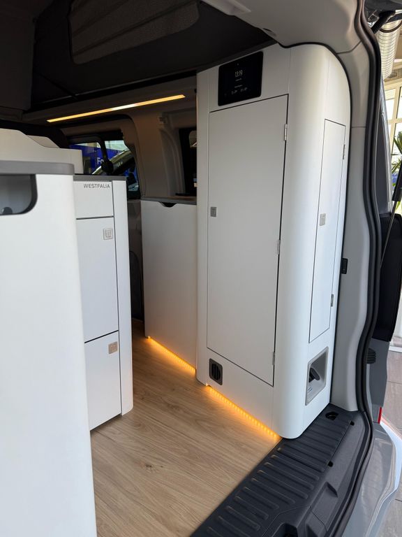 Ford Tourneo Custom 2025