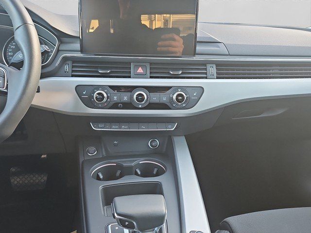 Audi A4 2024