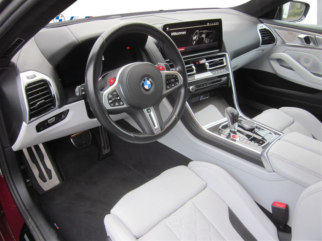 BMW M8 2022