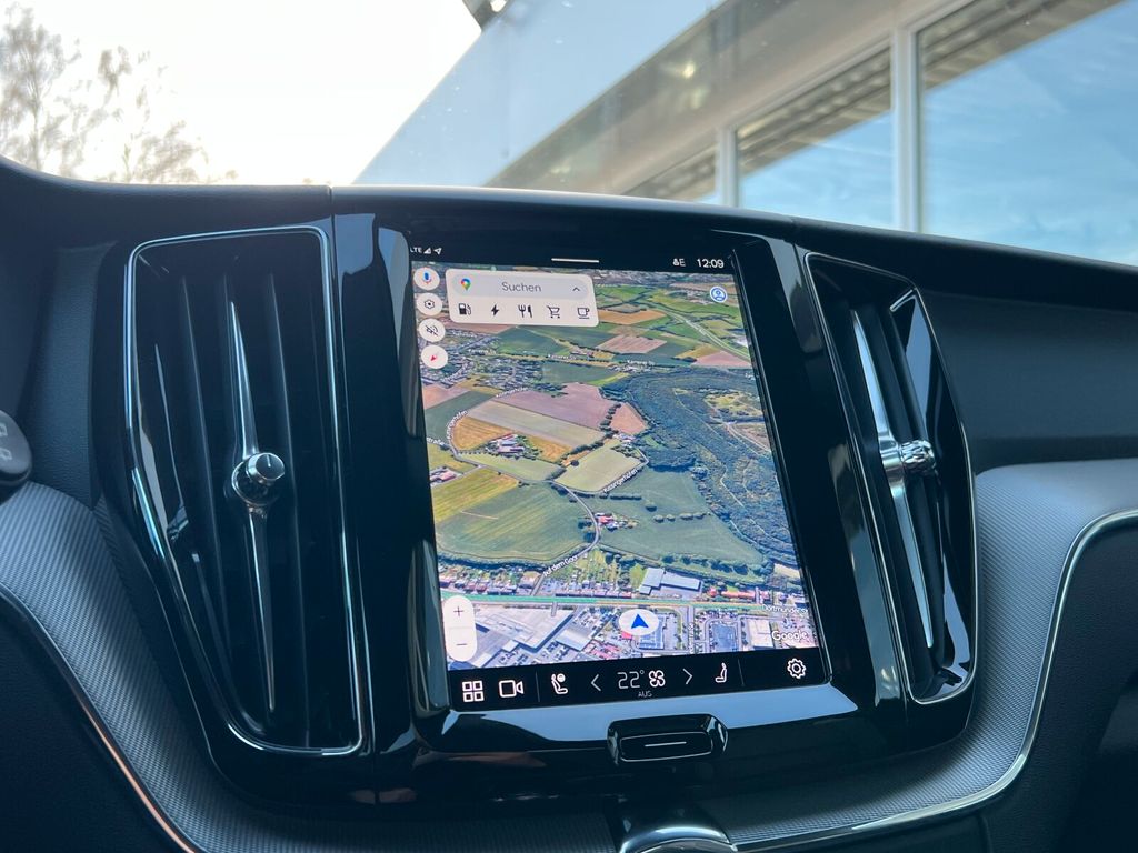 Volvo XC60 2025