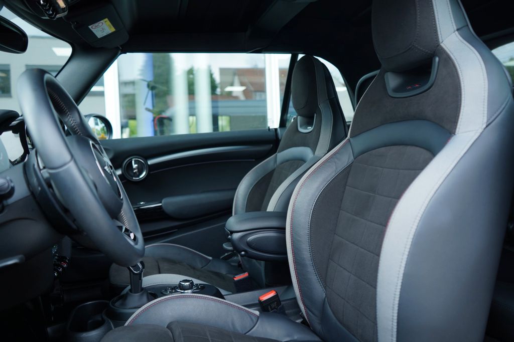 MINI John Cooper Works Cabrio 2022