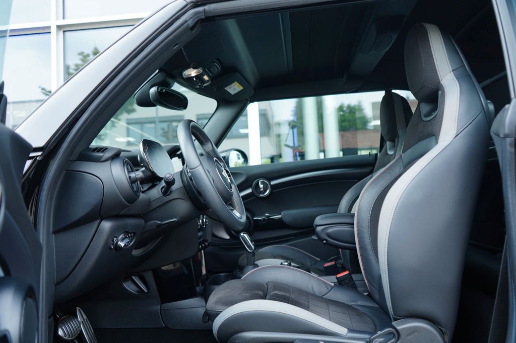 MINI John Cooper Works Cabrio 2022