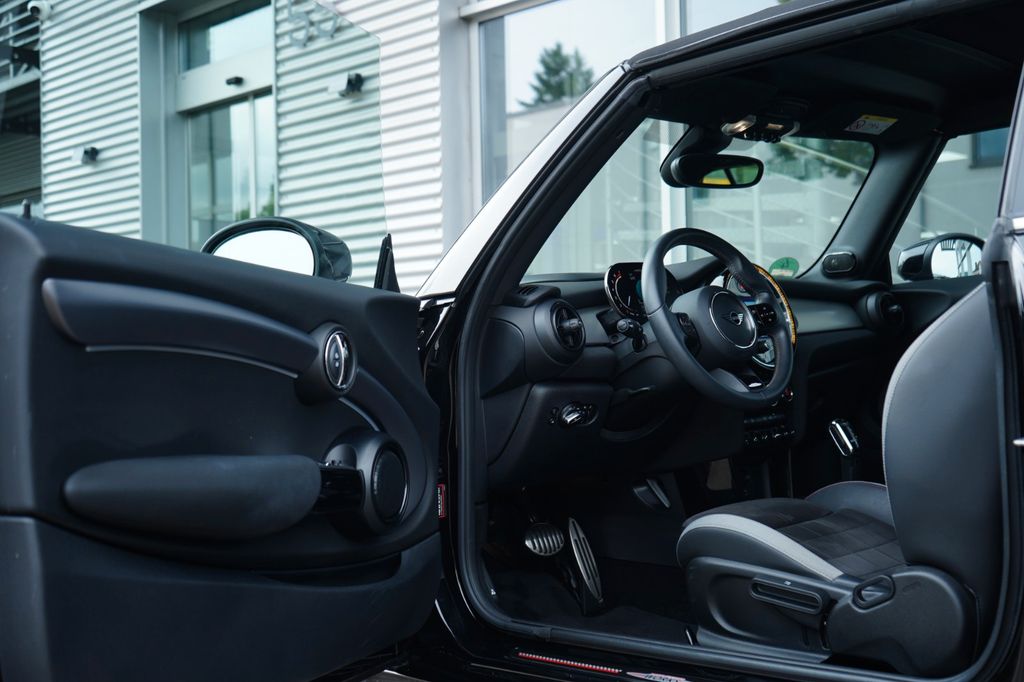 MINI John Cooper Works Cabrio 2022