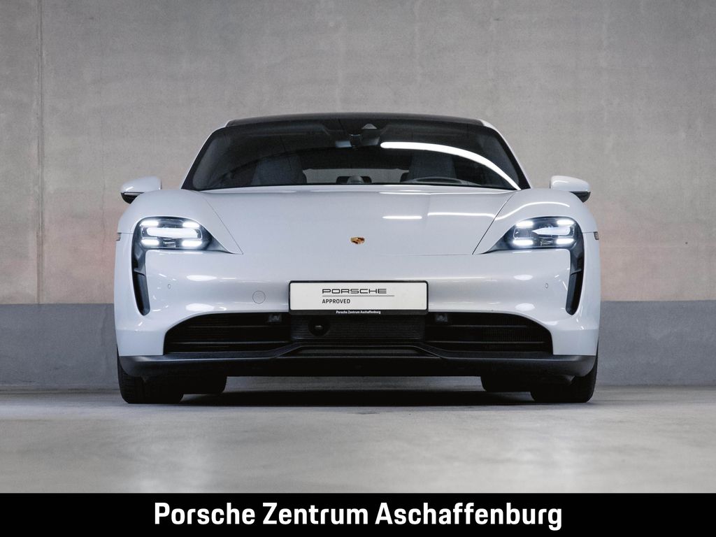 Porsche Taycan 2022