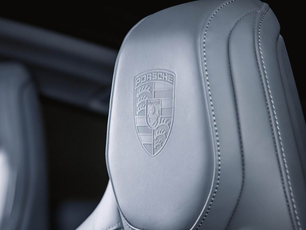Porsche Taycan 2022