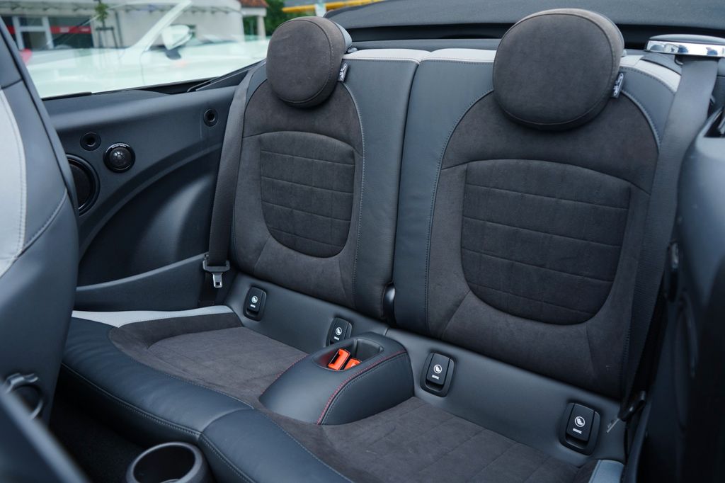 MINI John Cooper Works Cabrio 2022
