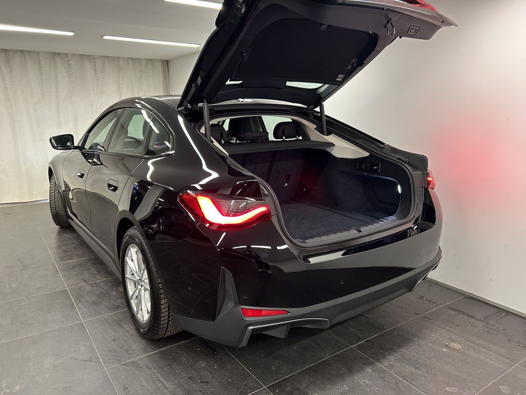 BMW i4 2023