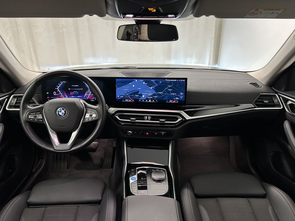 BMW i4 2023