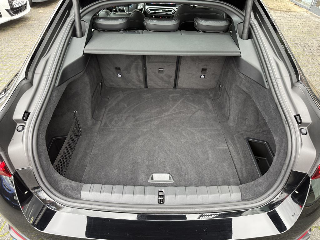 BMW i4 2023