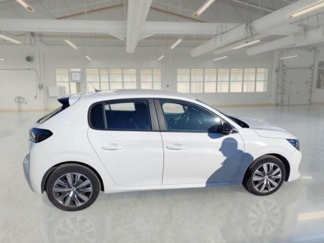 Peugeot 208 2023