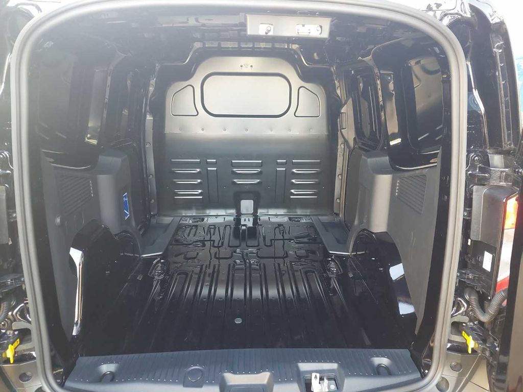 Ford Transit Courier 2025