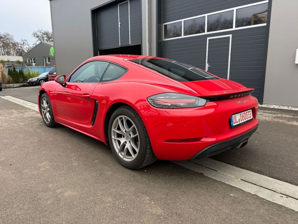 Porsche Cayman 2021