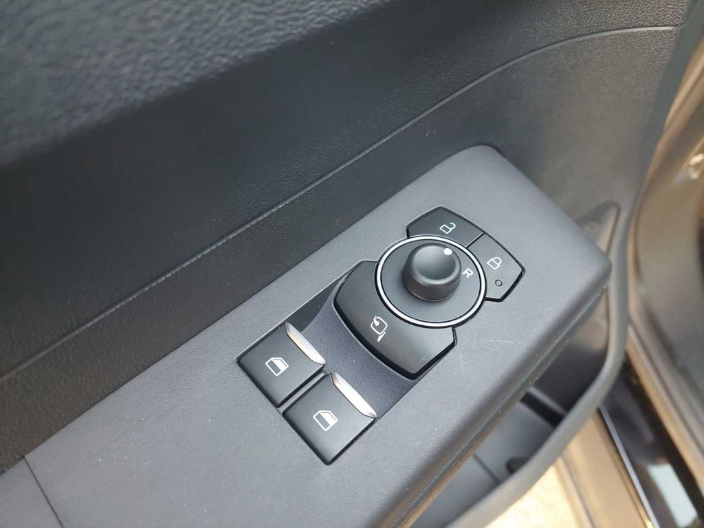 Ford Transit Courier 2025