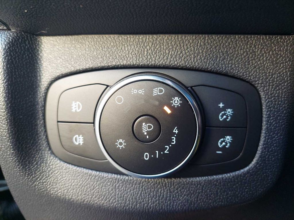 Ford Transit Courier 2025