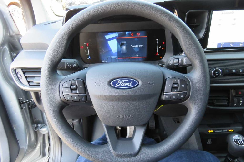 Ford Transit Courier 2025