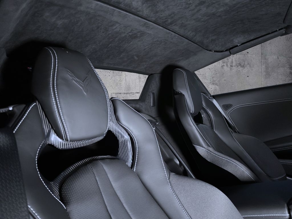 Corvette C8 2025