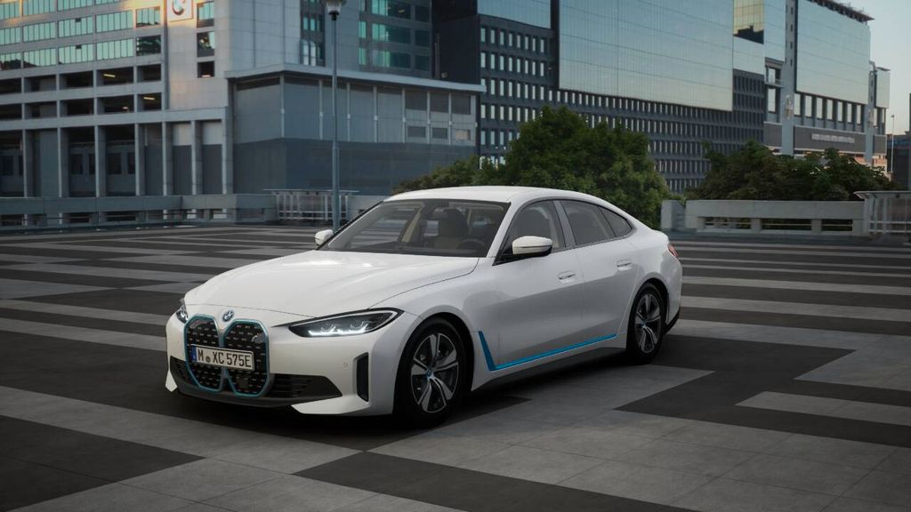 BMW i4 2023