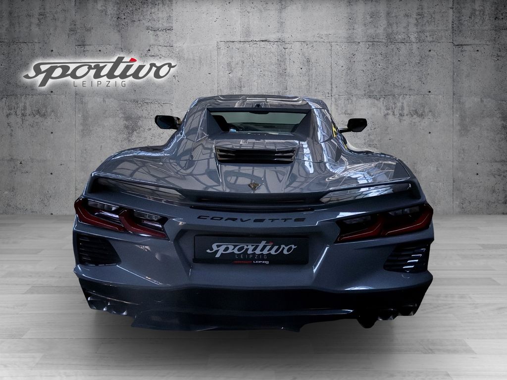 Corvette C8 2025