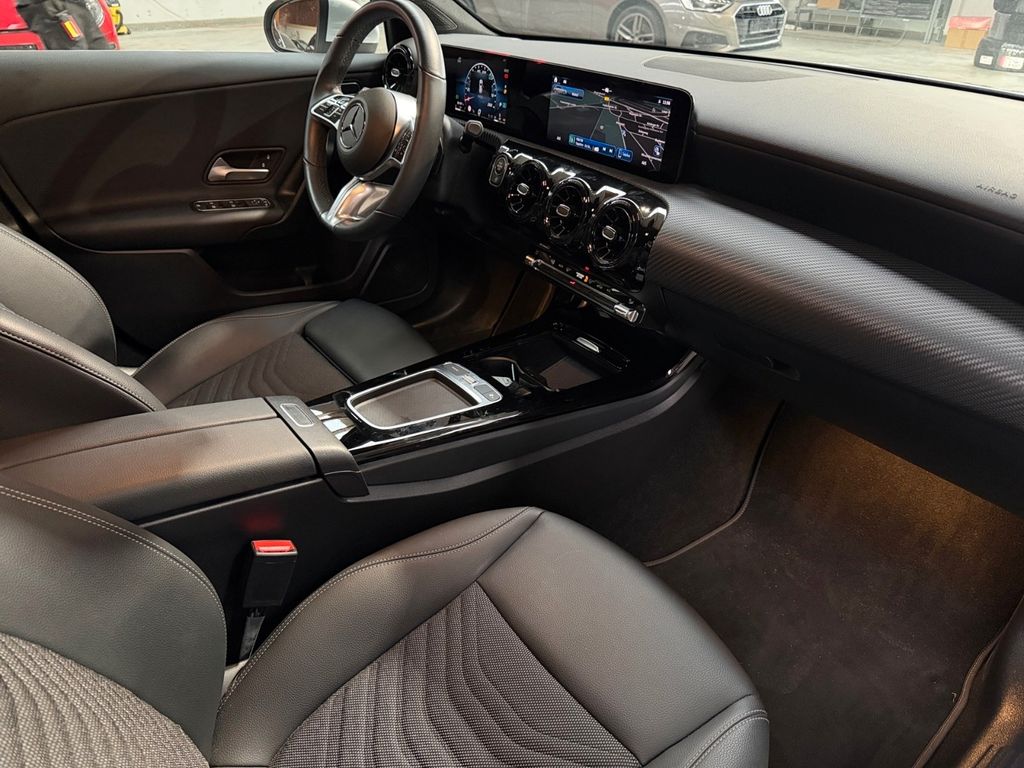 Mercedes-Benz A 180 2023