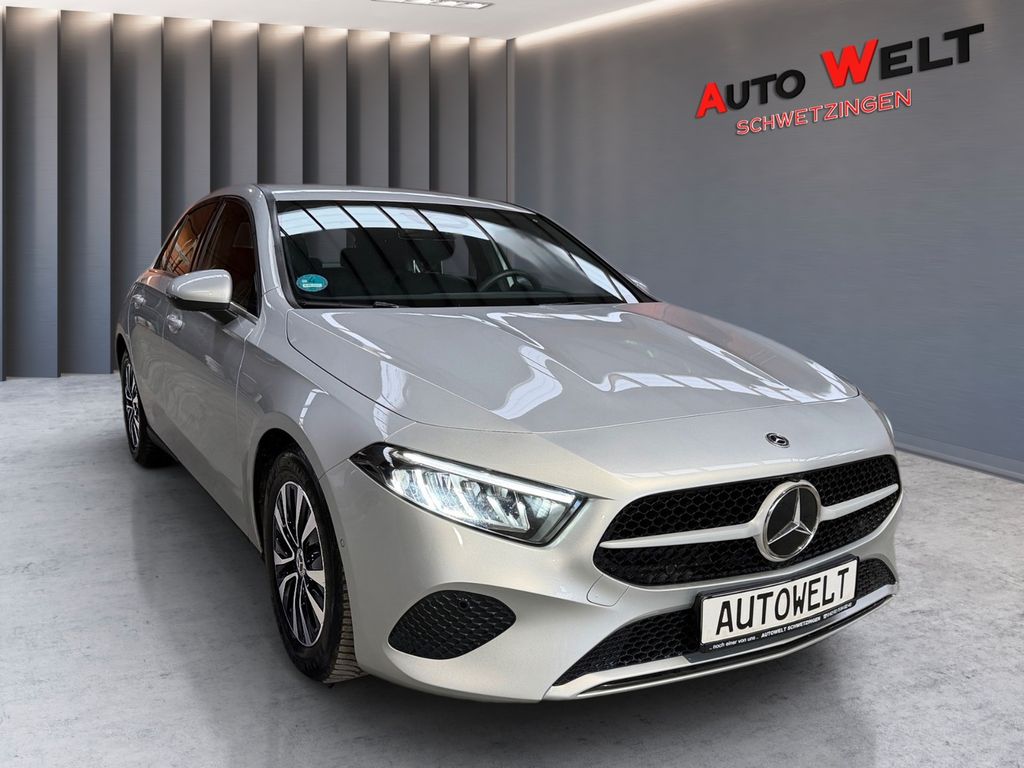 Mercedes-Benz A 180 2023