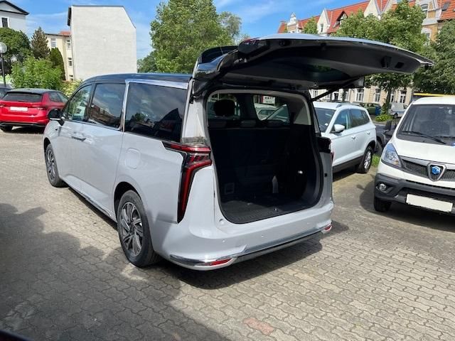 Maxus Mifa 9