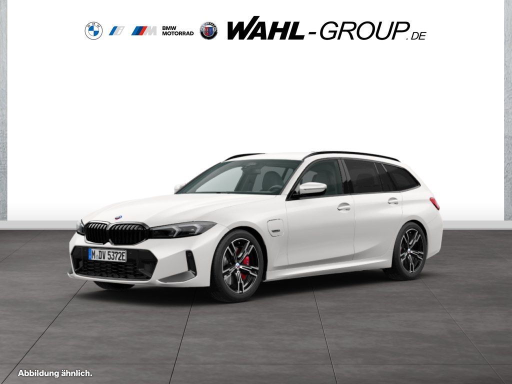 BMW 330 2022