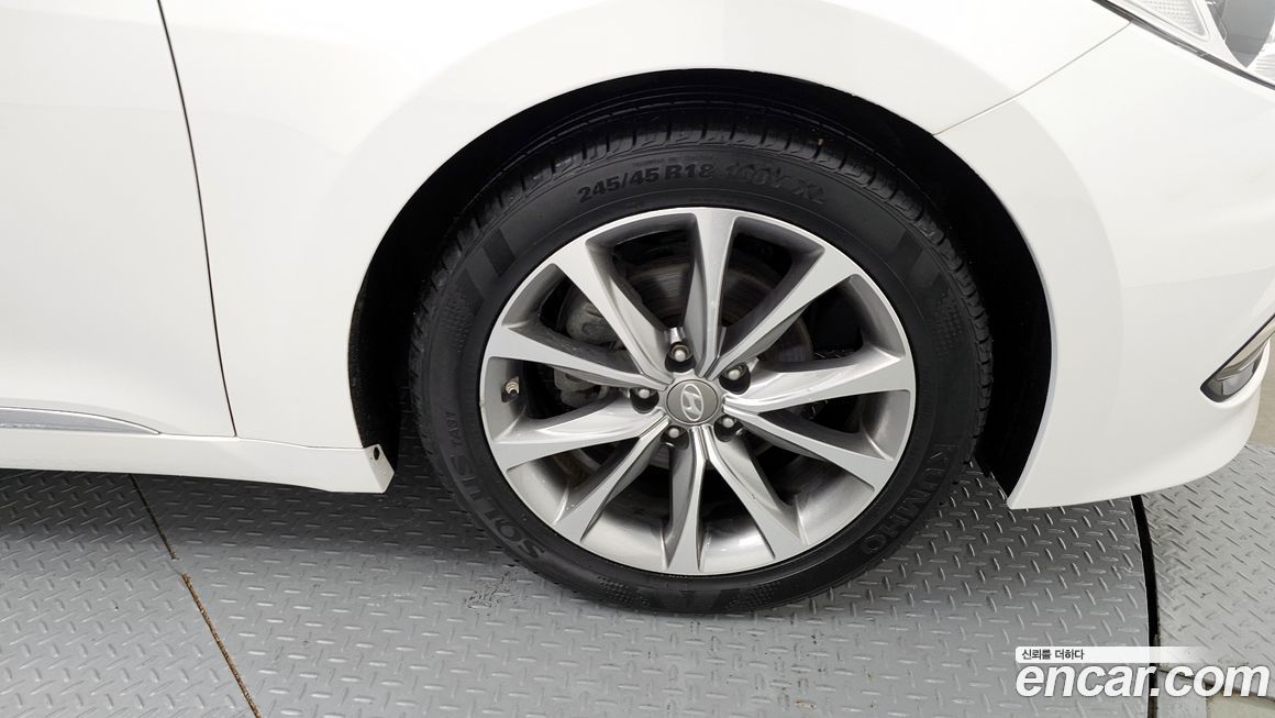 Hyundai Grandeur 2015