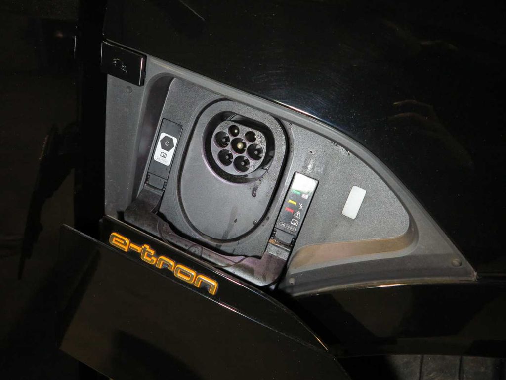 Audi e-tron 2022