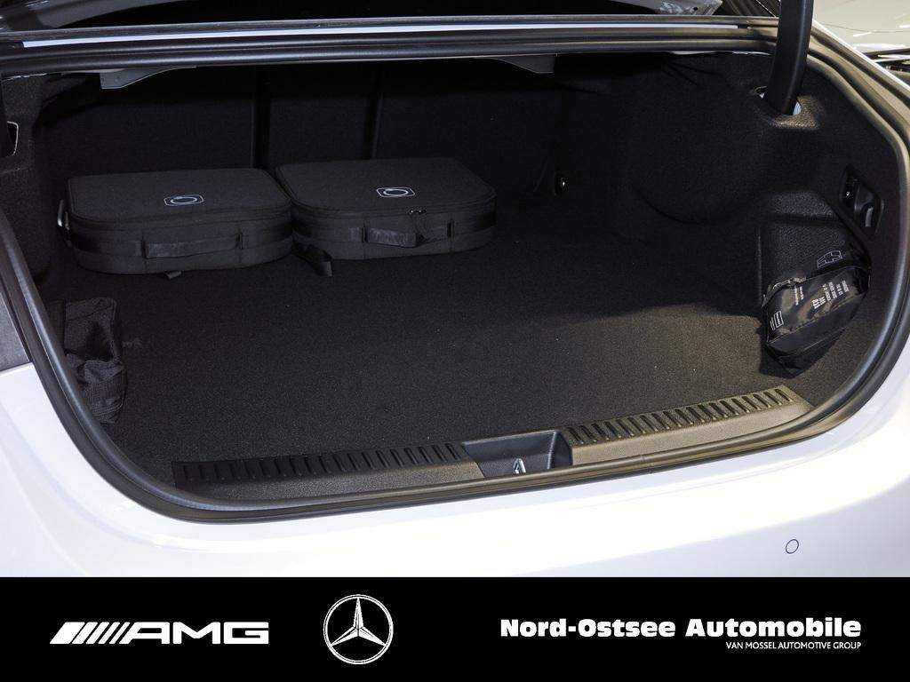 Mercedes-Benz E 300 2025