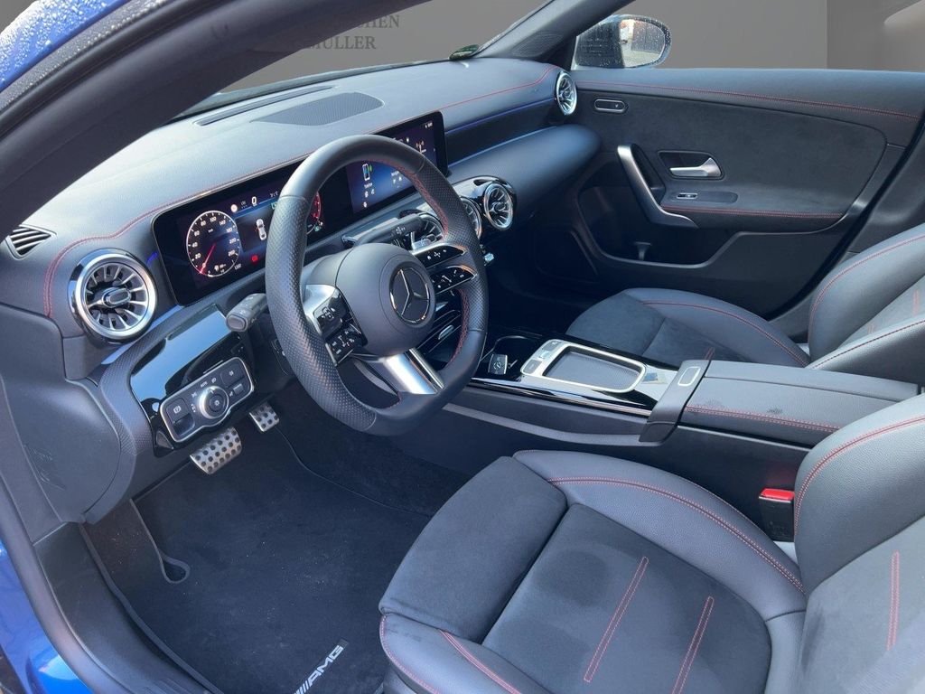 Mercedes-Benz CLA 200 2024