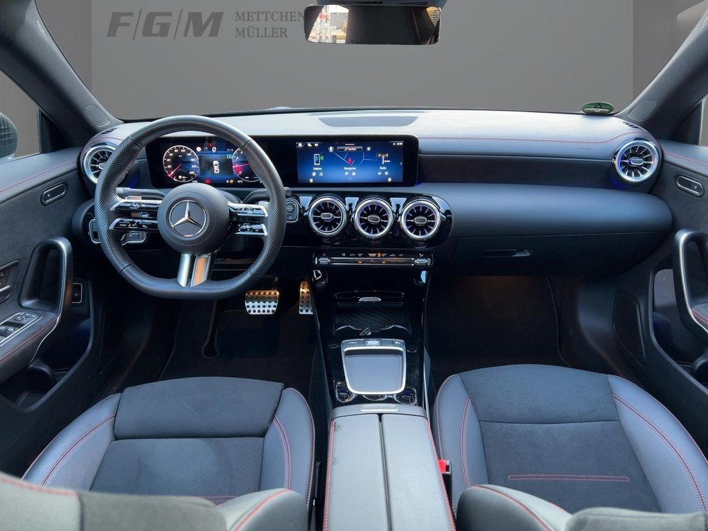 Mercedes-Benz CLA 200 2024