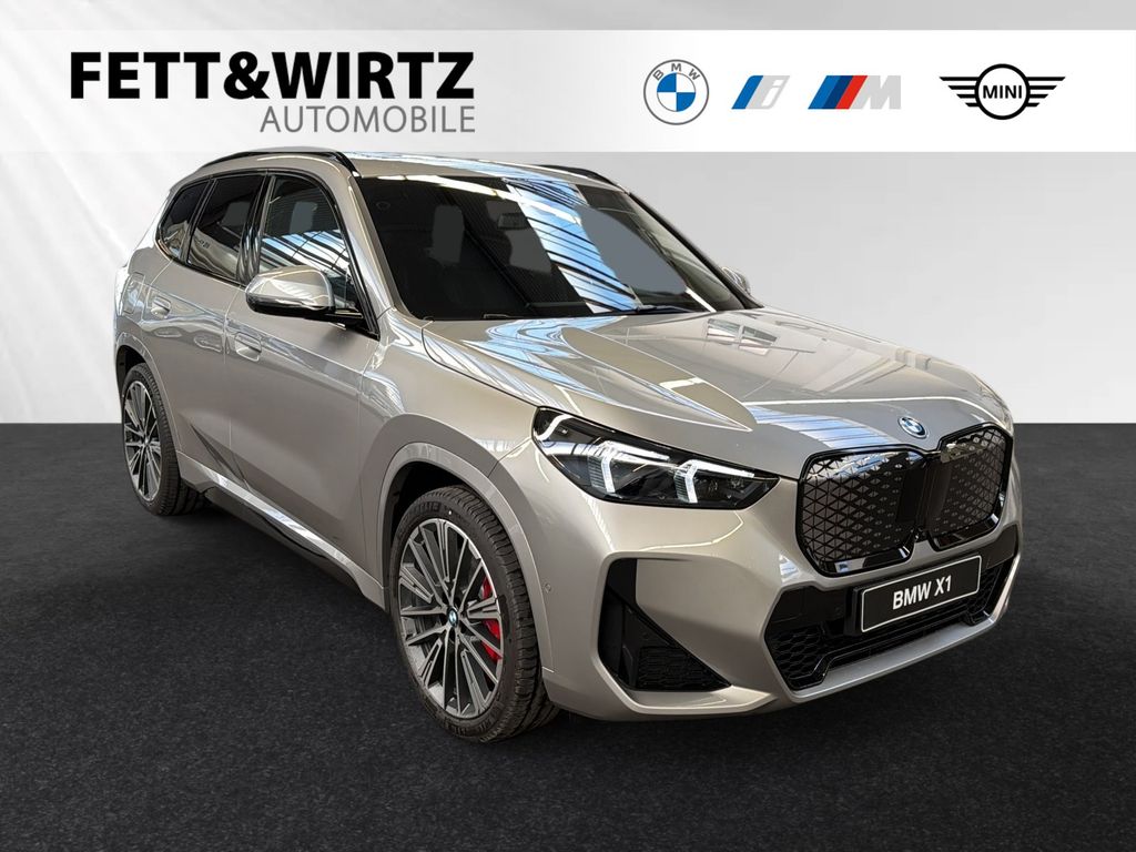 BMW iX1