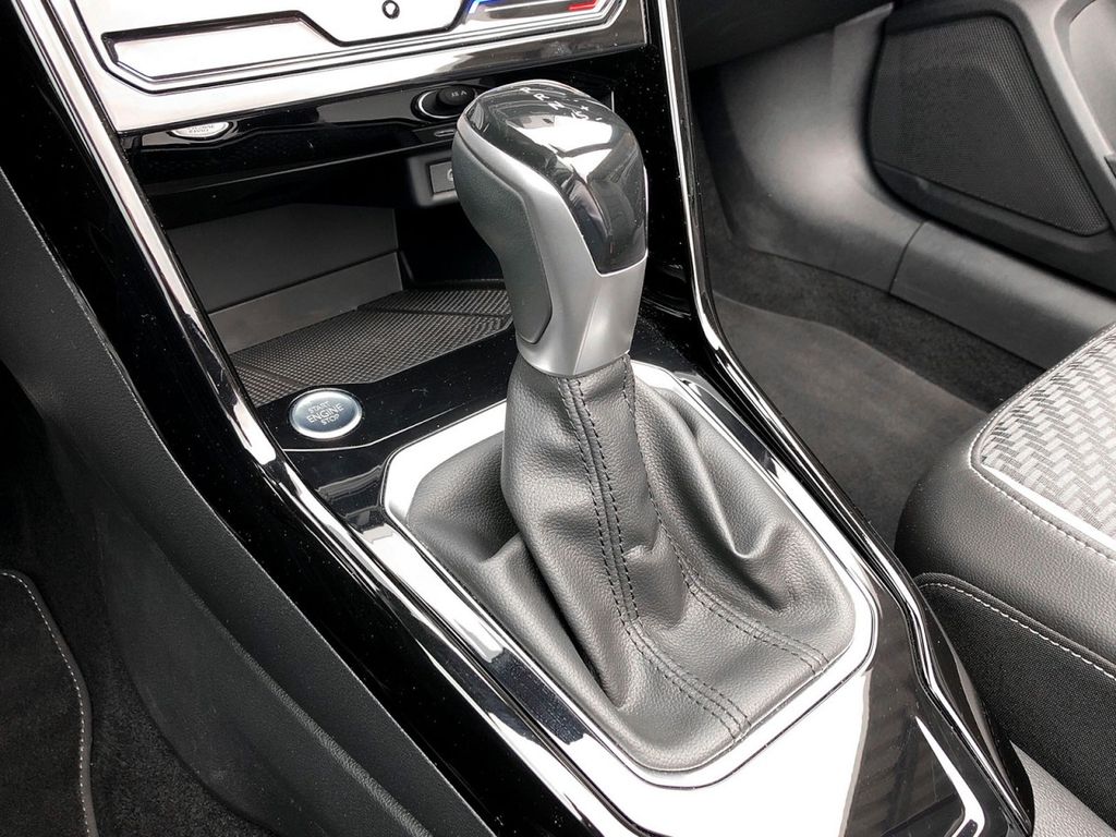 Volkswagen T-Roc 2024