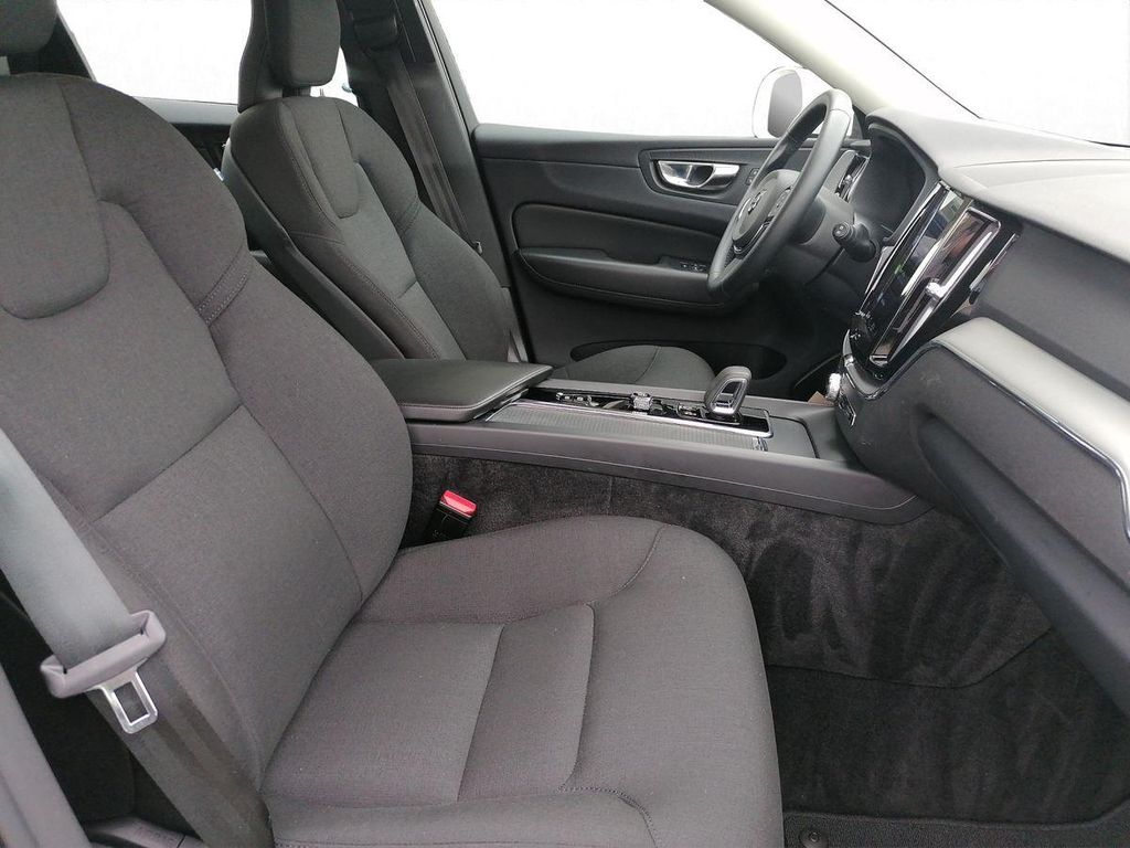 Volvo XC60 2022