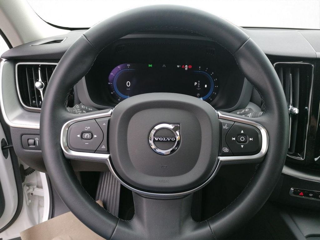 Volvo XC60 2022