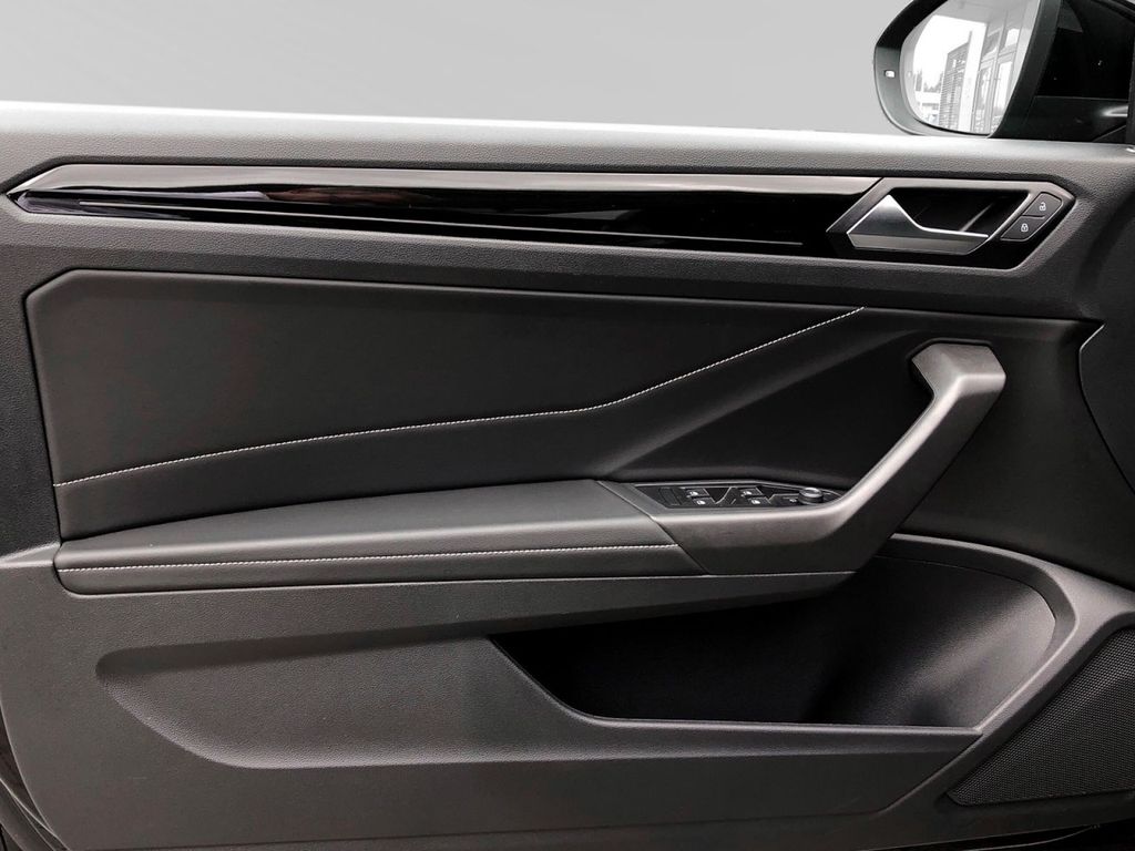 Volkswagen T-Roc 2024