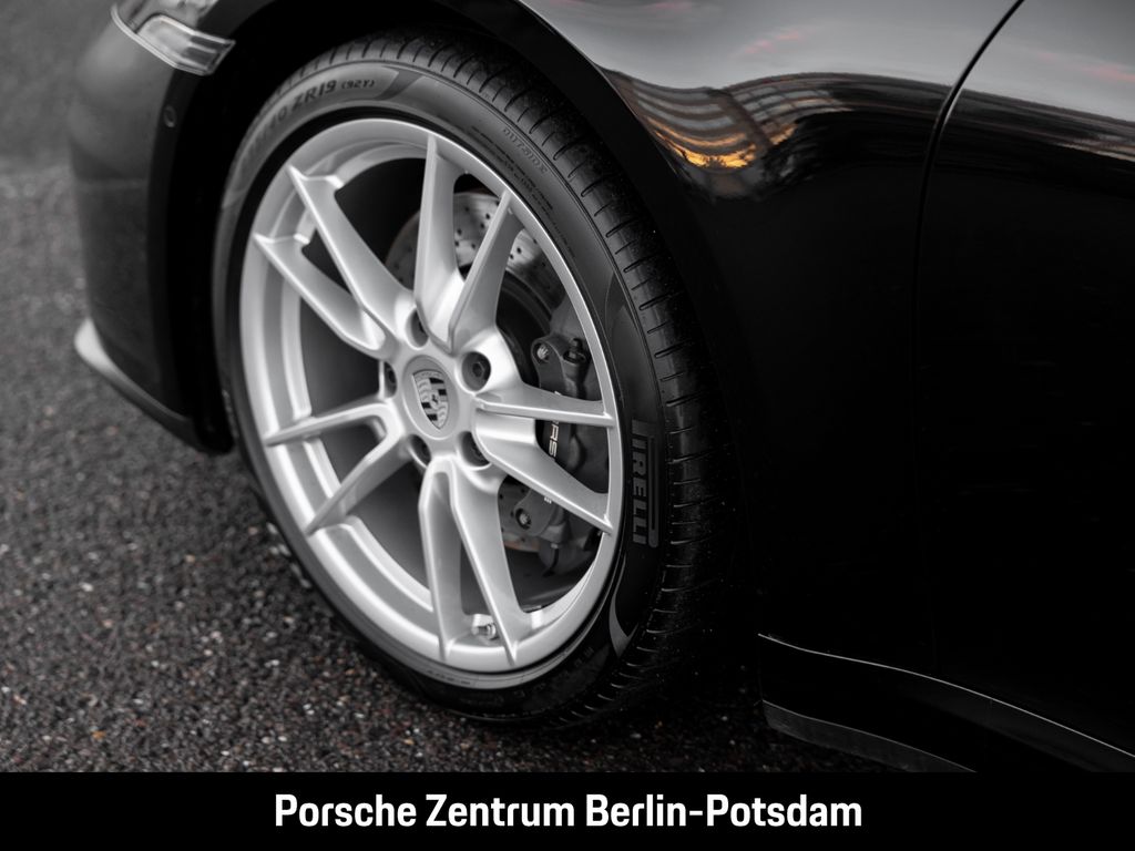 Porsche 992 2025