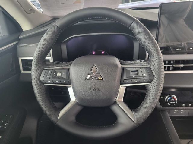 Mitsubishi Outlander 2025