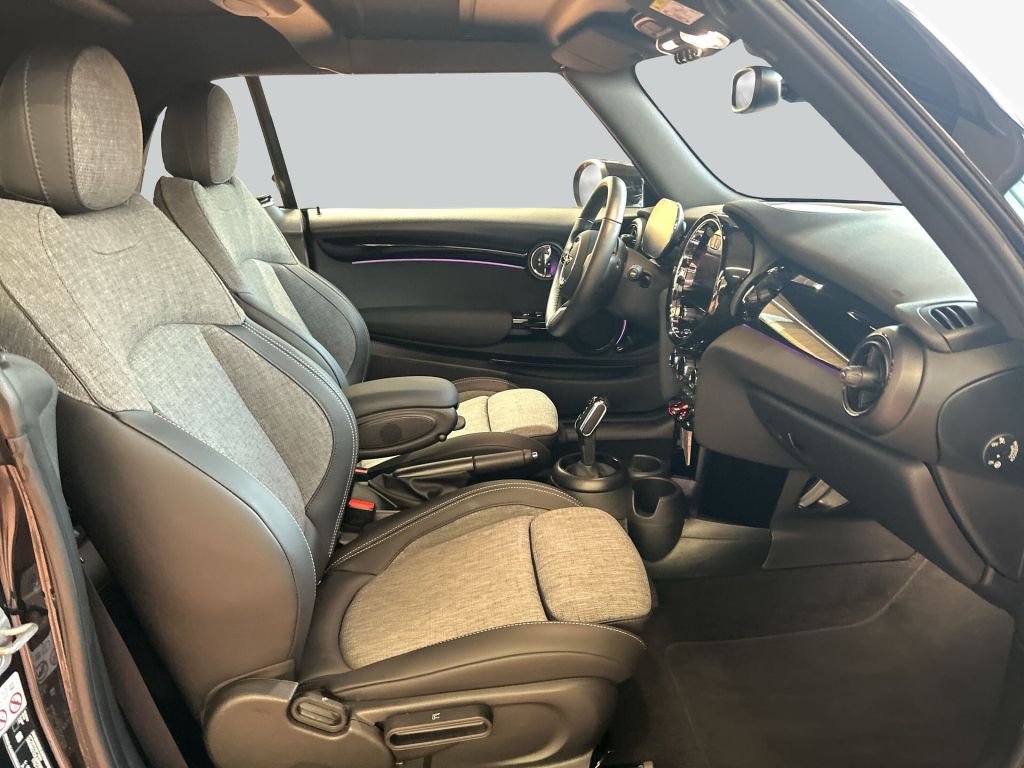 MINI Cooper Cabrio 2023