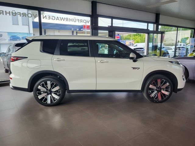 Mitsubishi Outlander 2025