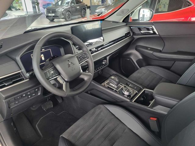 Mitsubishi Outlander 2025