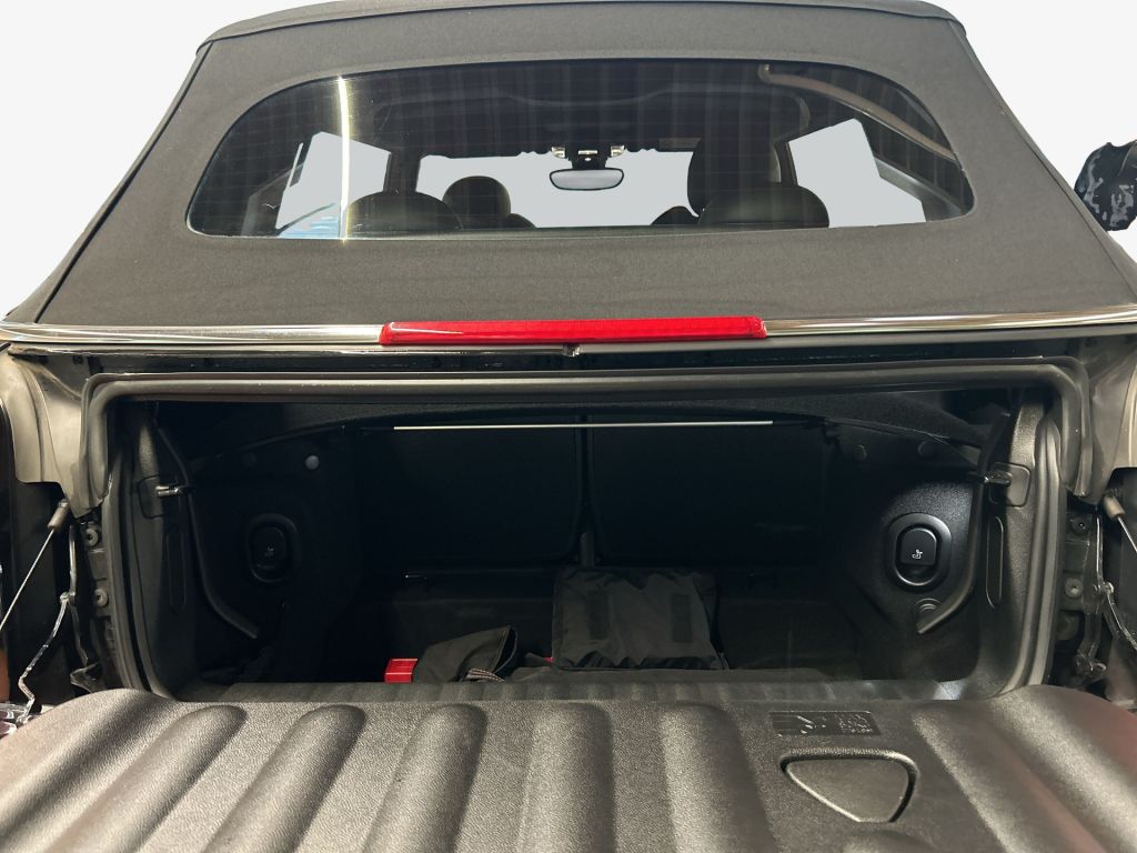 MINI Cooper Cabrio 2023