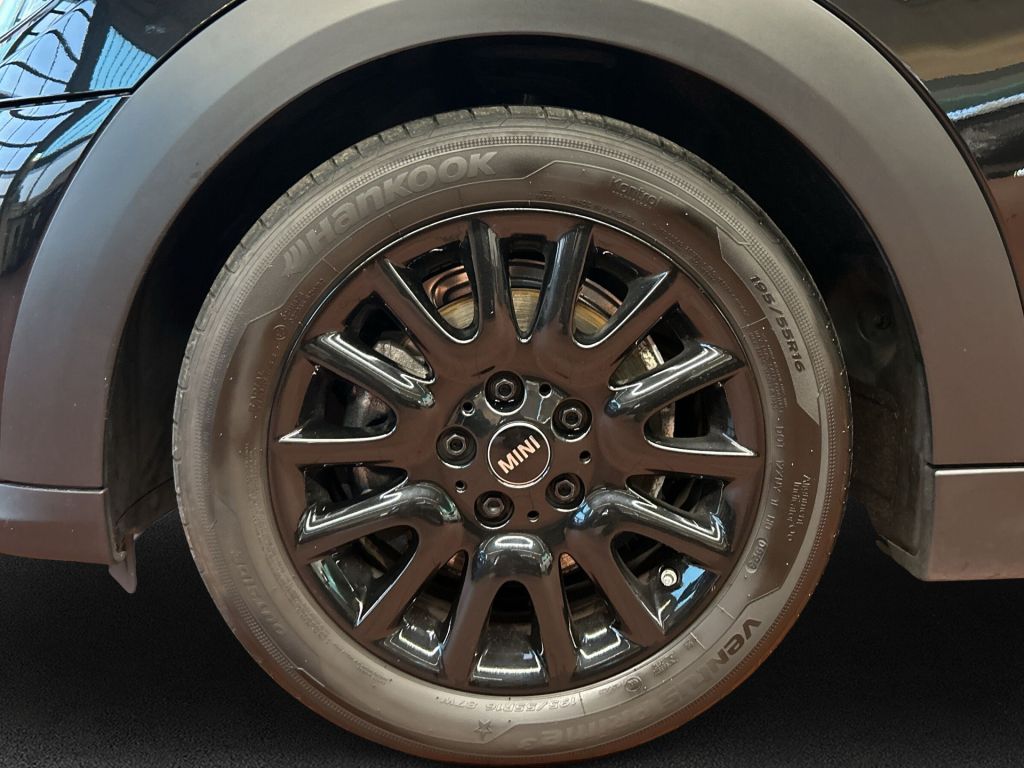 MINI Cooper Cabrio 2023