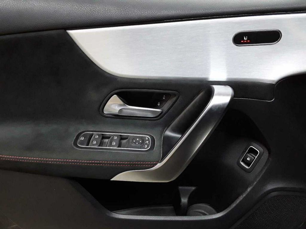 Mercedes-Benz A 250 2021