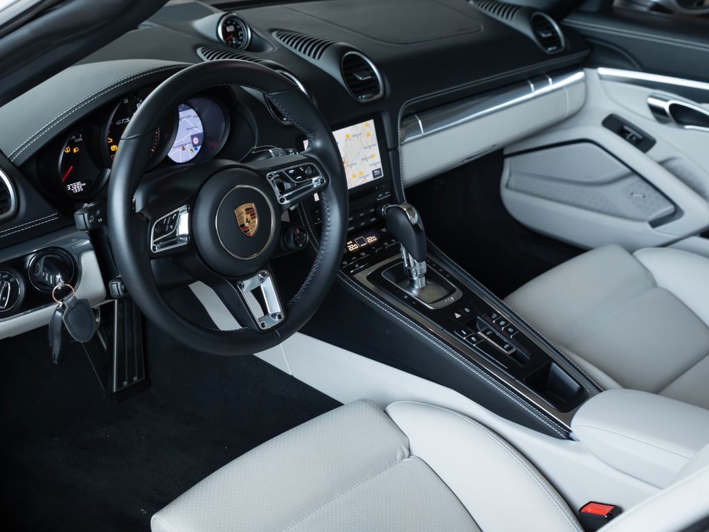 Porsche Boxster 2022